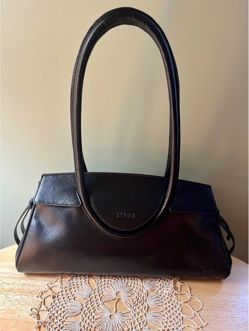STAUD Maude Black Leather Shoulder Bag - Picture 3 of 9